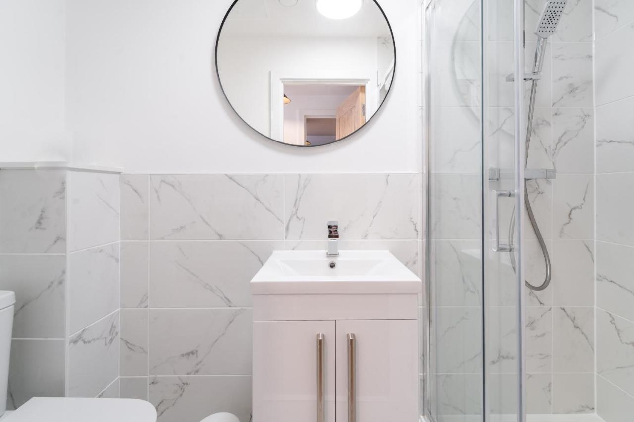 Royal House Stylish Apartments - Chester Extérieur photo