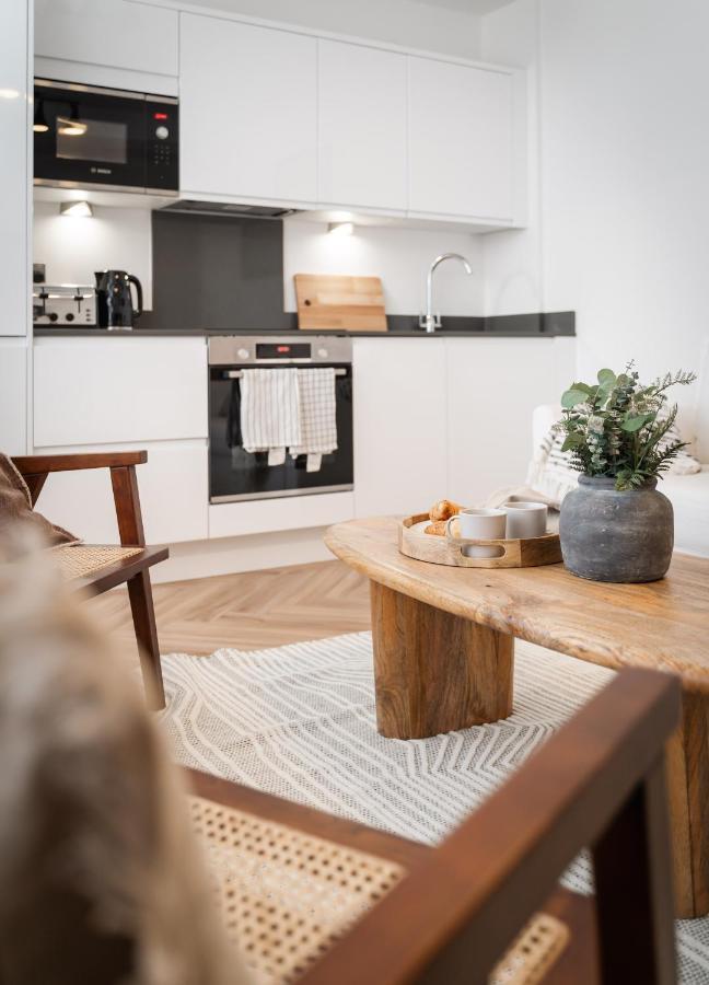 Royal House Stylish Apartments - Chester Extérieur photo