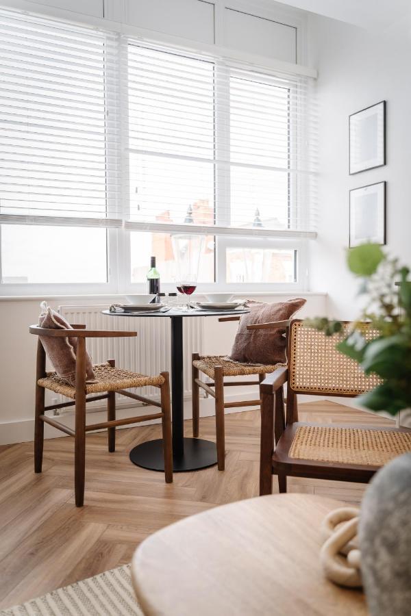 Royal House Stylish Apartments - Chester Extérieur photo