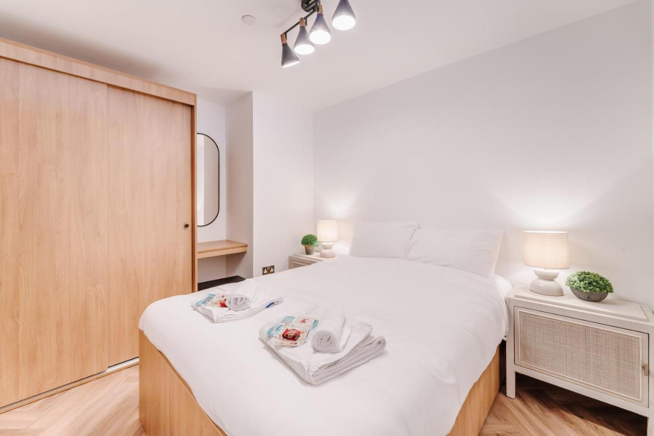 Royal House Stylish Apartments - Chester Extérieur photo