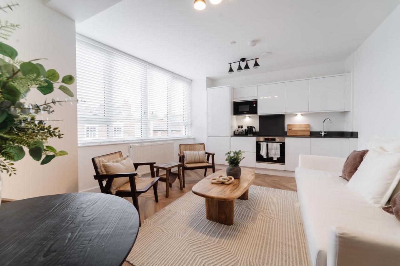 Royal House Stylish Apartments - Chester Extérieur photo
