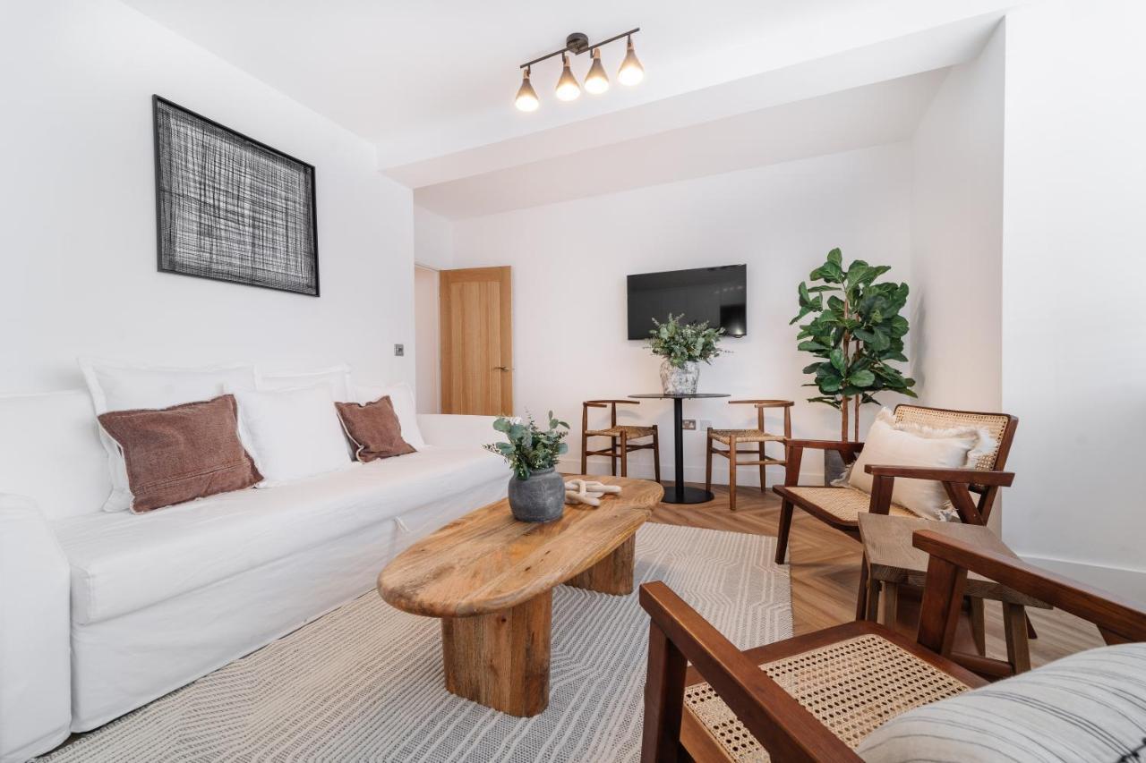 Royal House Stylish Apartments - Chester Extérieur photo