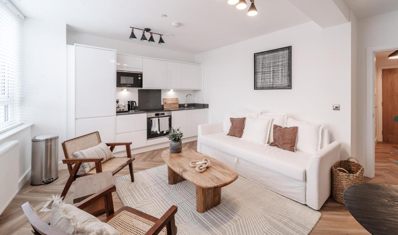 Royal House Stylish Apartments - Chester Extérieur photo