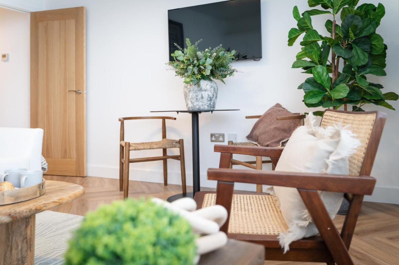 Royal House Stylish Apartments - Chester Extérieur photo